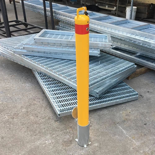 Manual Steel Removable Bollard with Inner Lock RB07